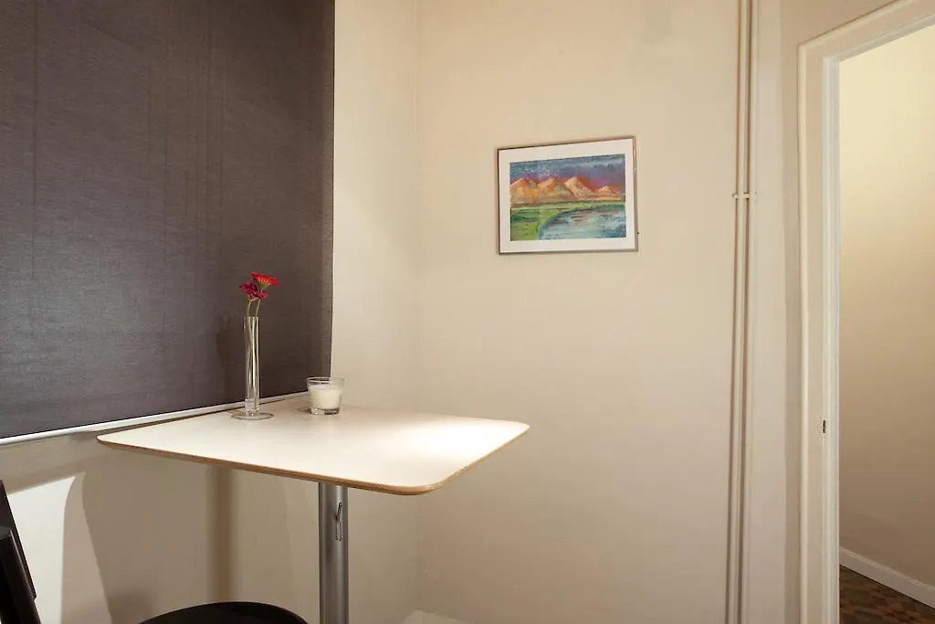 Modernist Apartment Barcelona 0*,